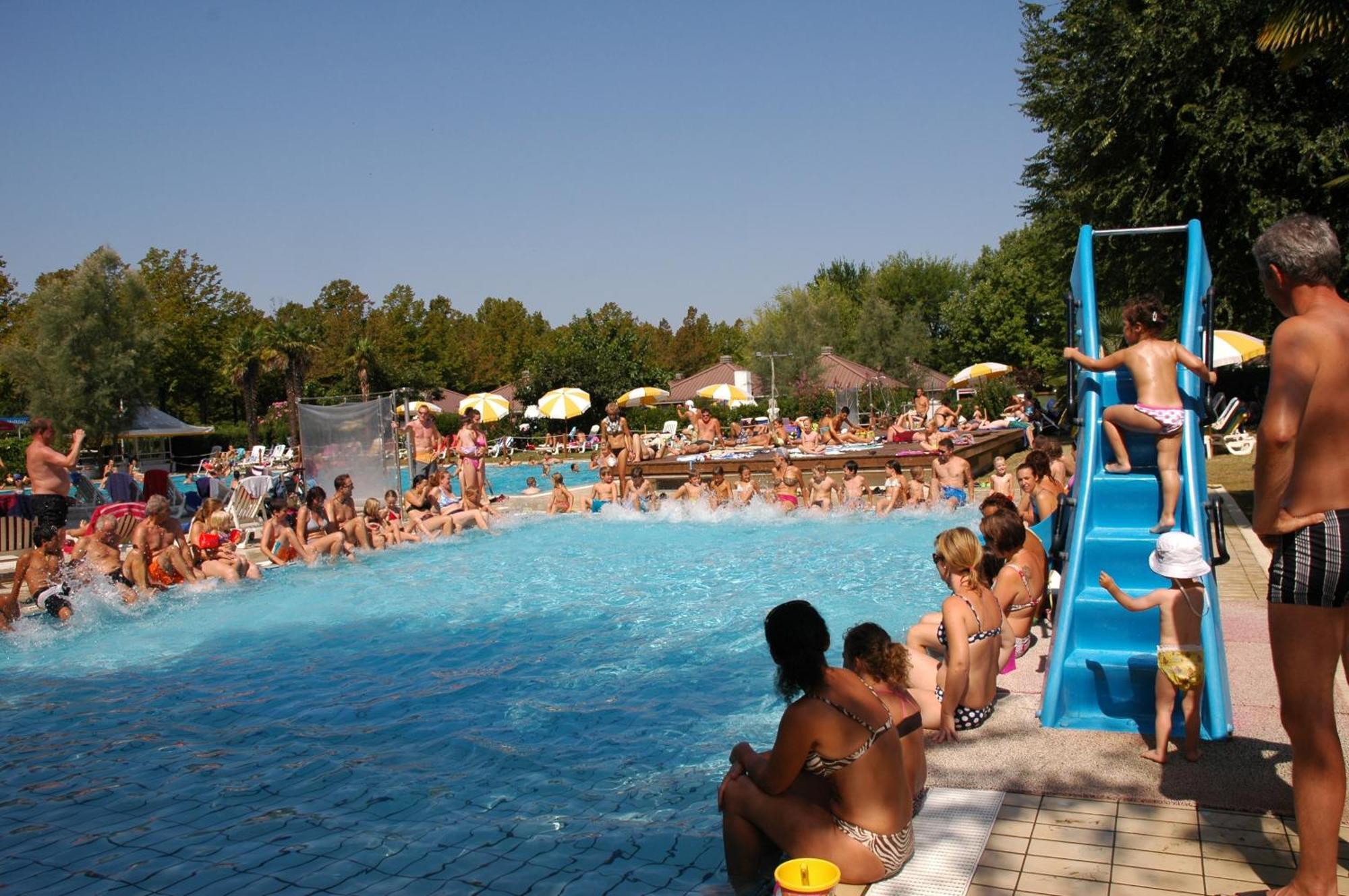 Villaggio Los Nidos リニャーノ・サッビアドーロ エクステリア 写真