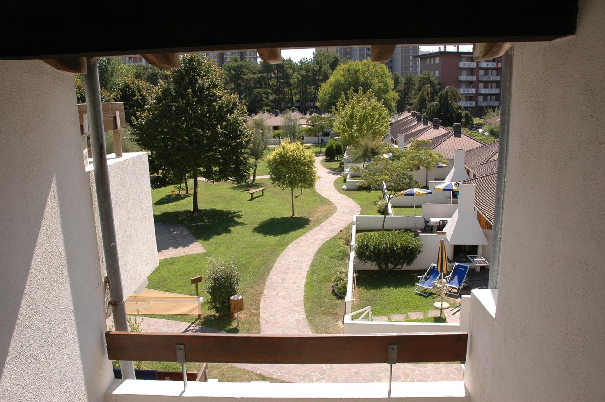 Villaggio Los Nidos リニャーノ・サッビアドーロ エクステリア 写真